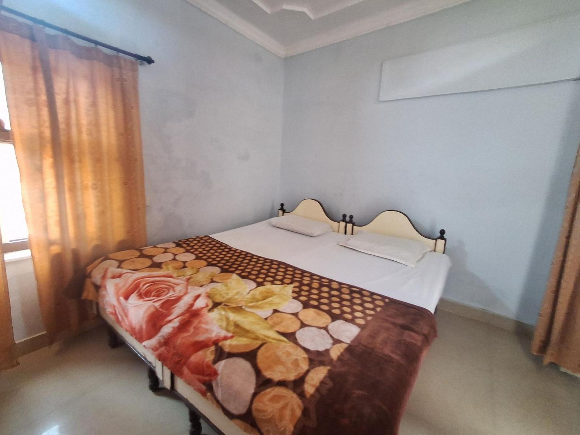 Hotel Om פושקאר מראה חיצוני תמונה