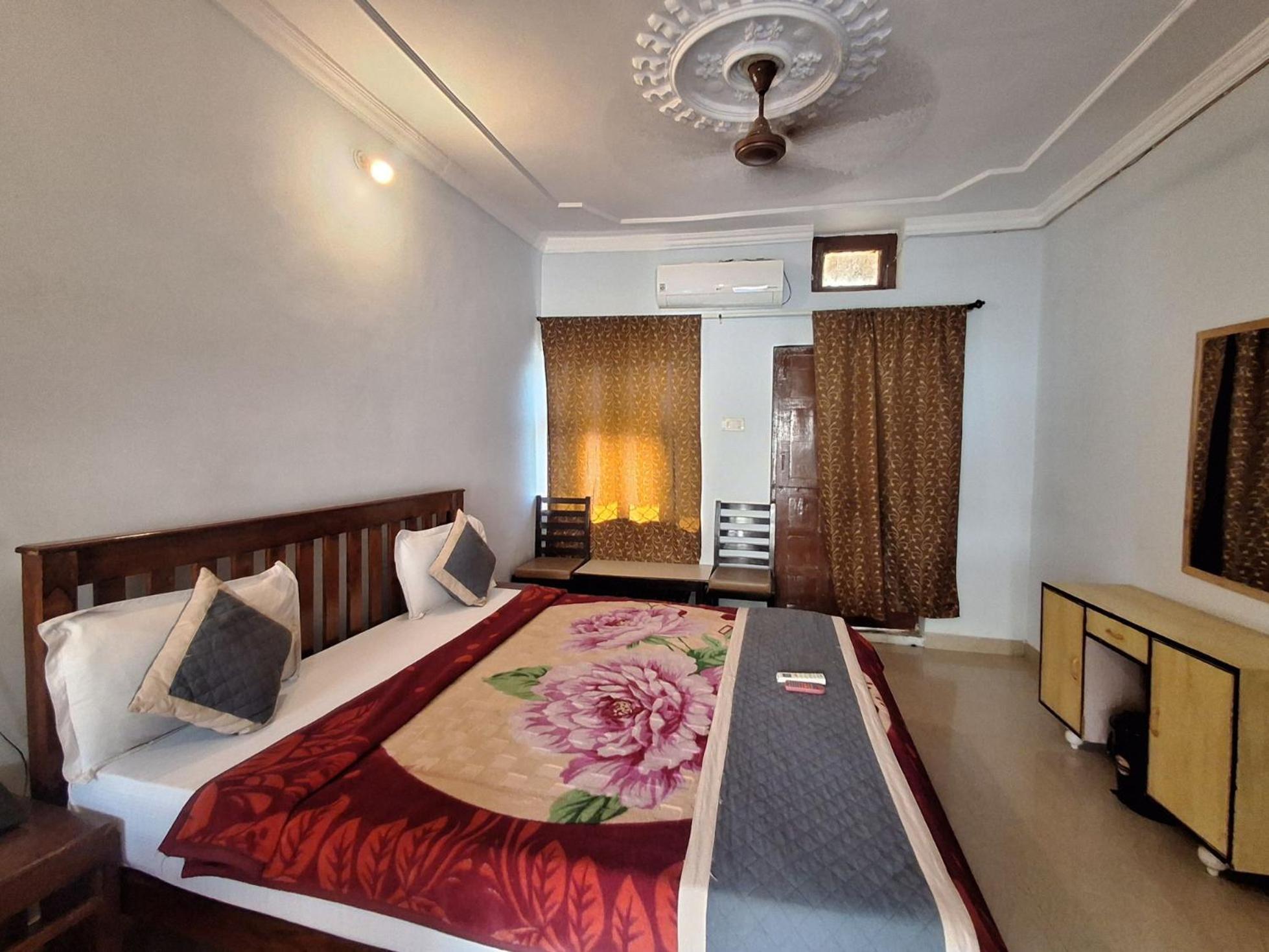 Hotel Om פושקאר מראה חיצוני תמונה