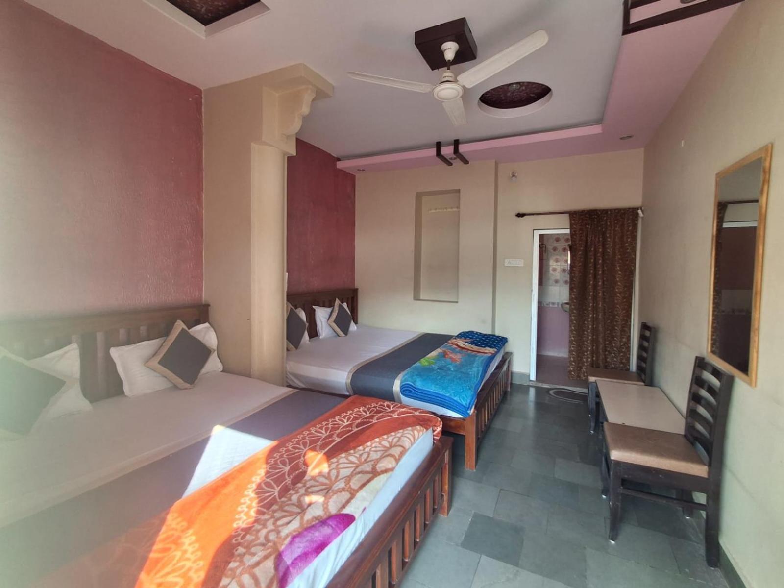 Hotel Om פושקאר מראה חיצוני תמונה