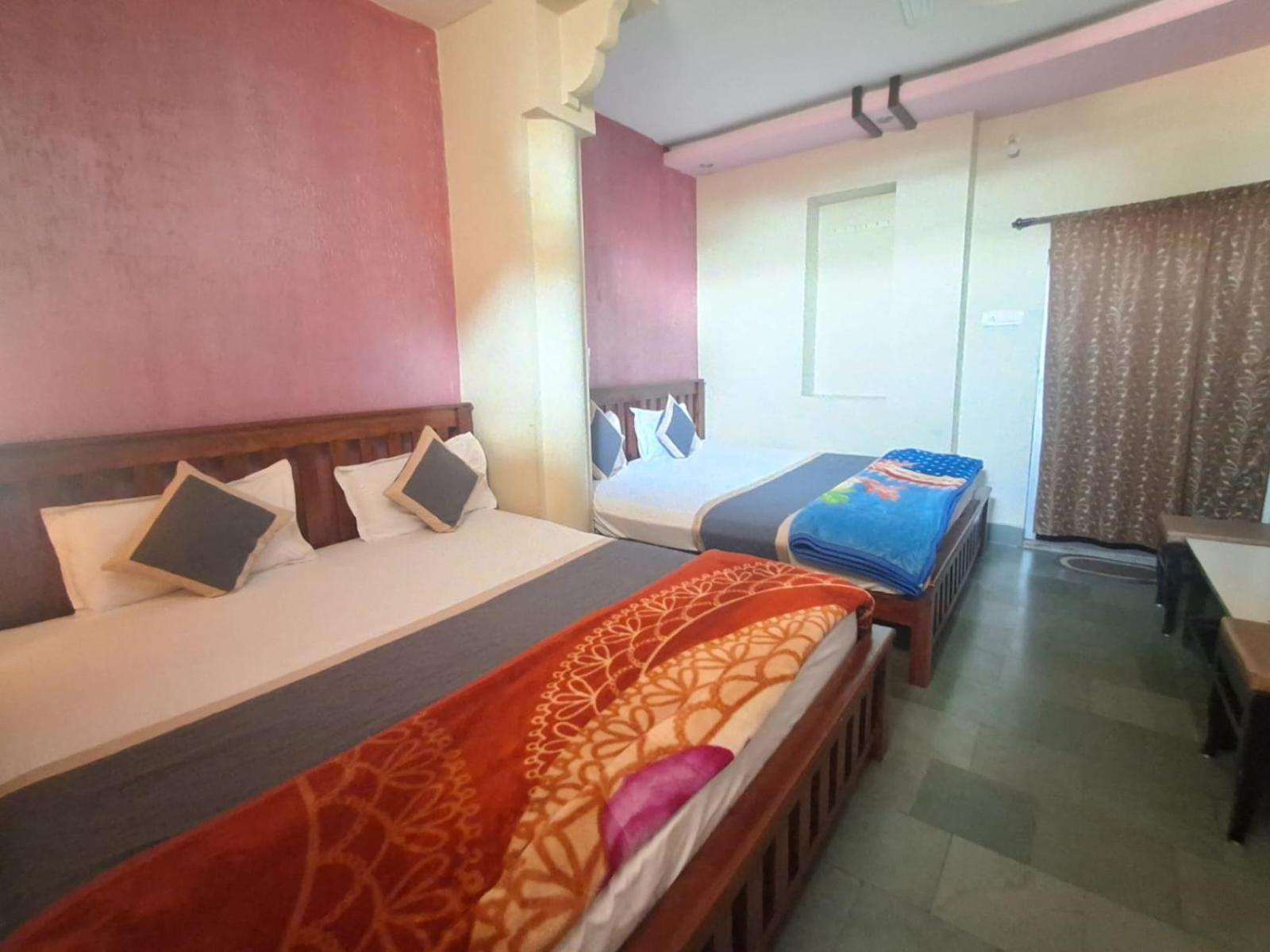 Hotel Om פושקאר מראה חיצוני תמונה
