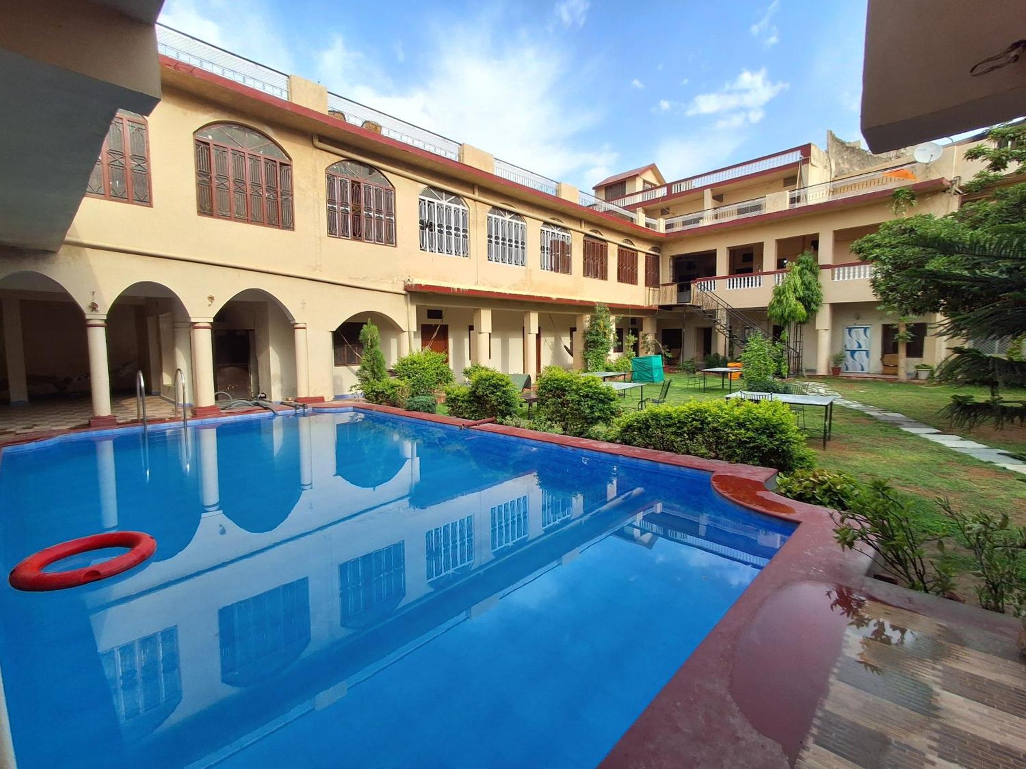 Hotel Om פושקאר מראה חיצוני תמונה