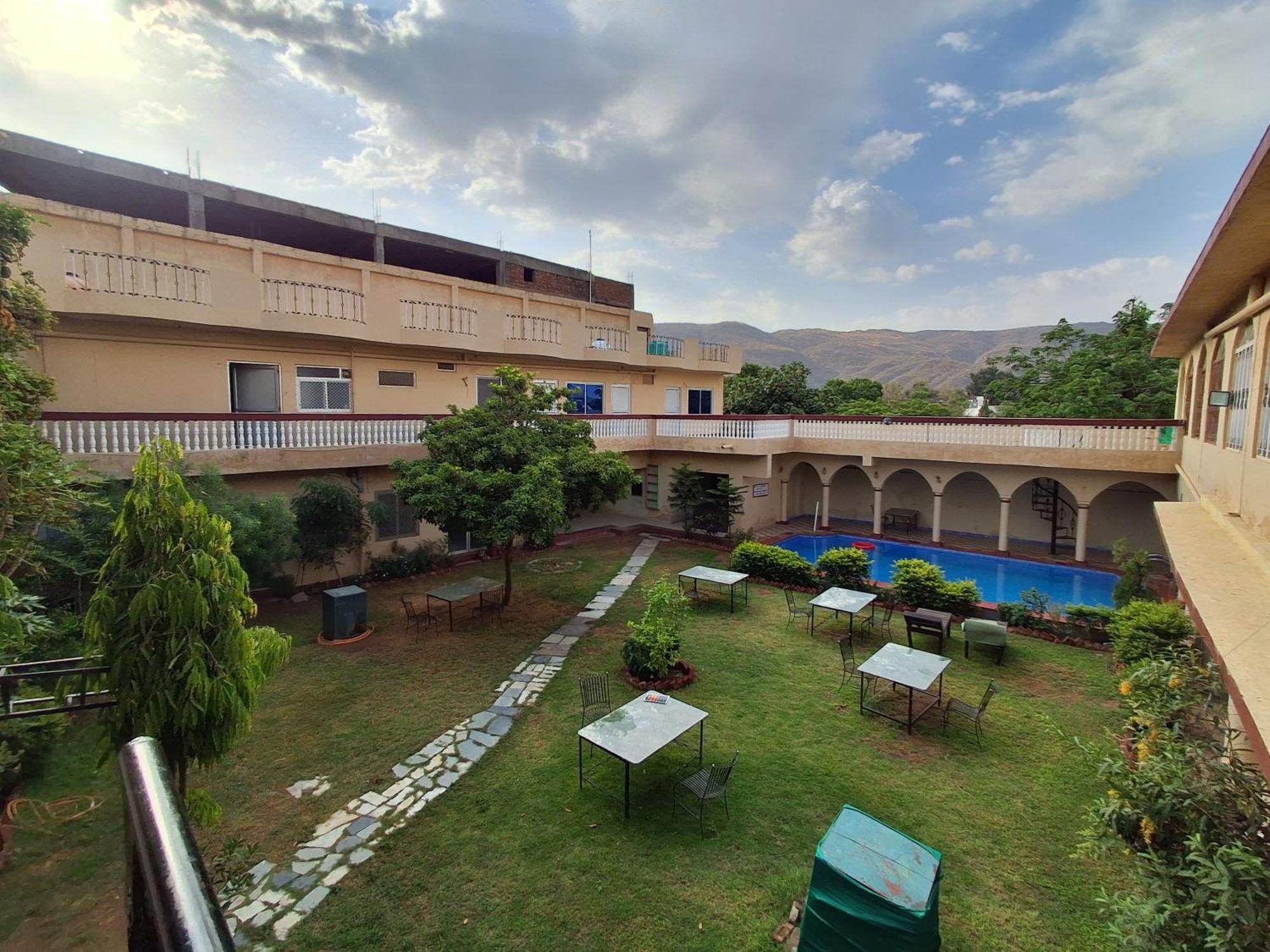 Hotel Om פושקאר מראה חיצוני תמונה