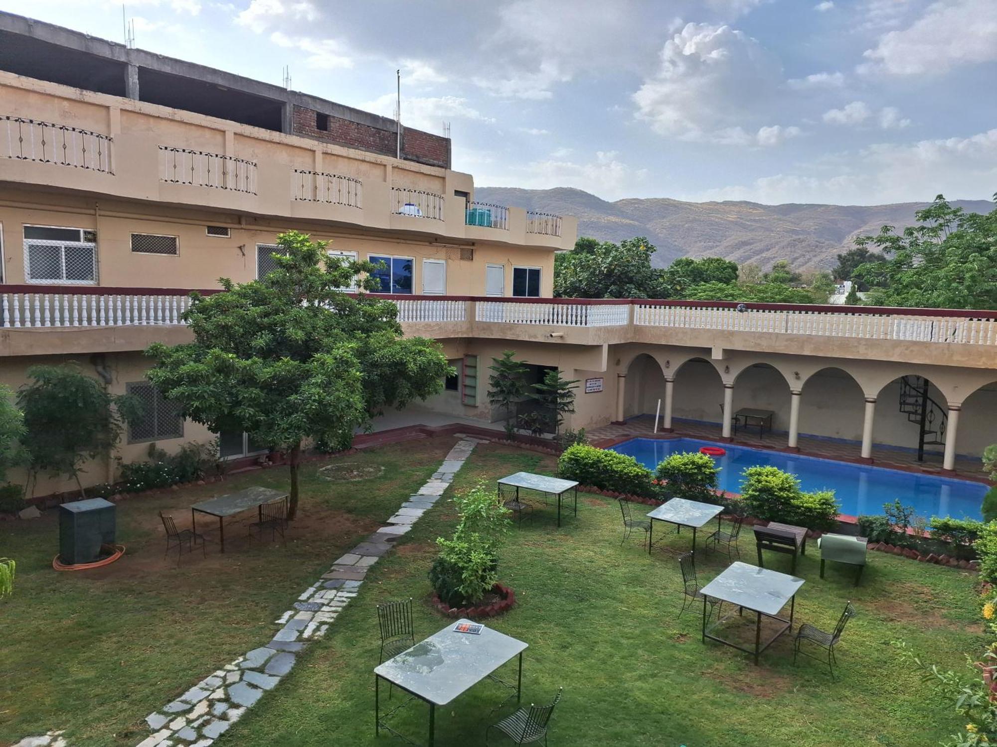 Hotel Om פושקאר מראה חיצוני תמונה