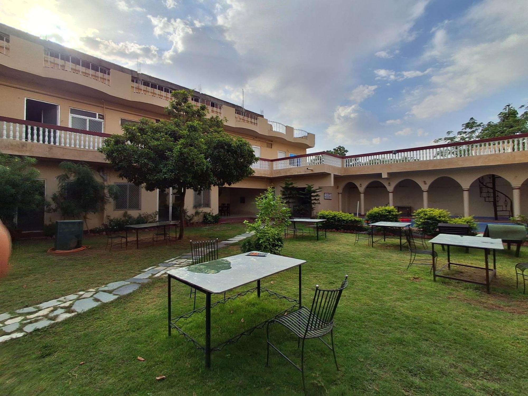 Hotel Om פושקאר מראה חיצוני תמונה